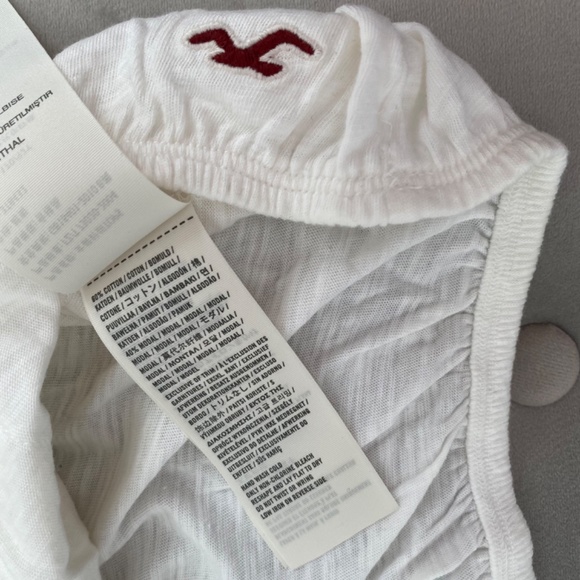 Hollister white tank top - Brand new never worn - Picture 4 of 4